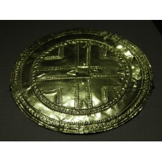 Gold disc, cross in the center of the sun symbol